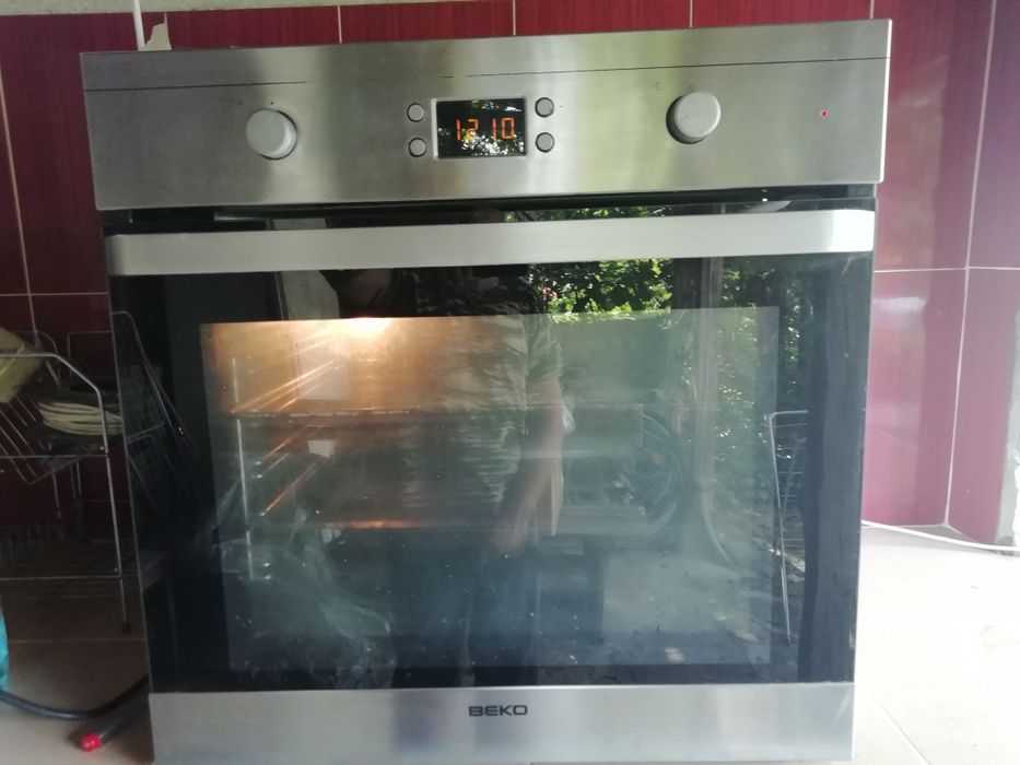 Фурна за вграждане BEKO-работеща