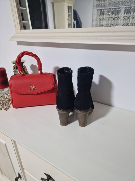 Cizme din piele naturala întoarsă, toc comod;