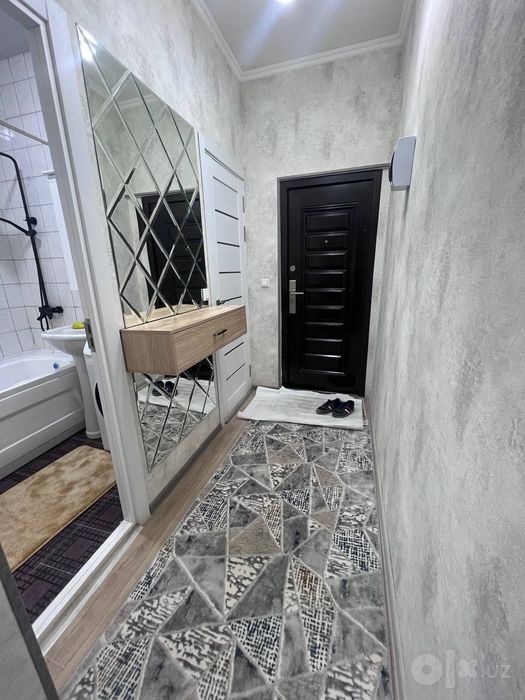 Яккасарой Ойбек метро якинида 2хонали квартира арендага берилади