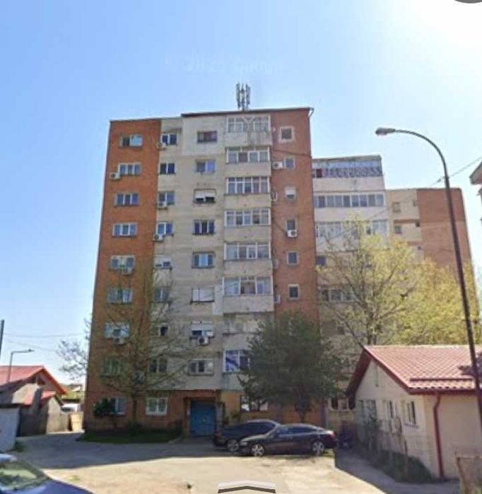 Vând apartament 60 mp, cu garaj,  in zona HCC
