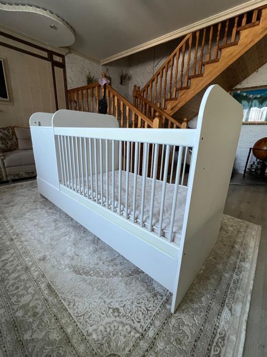 Кроватка детская. Польша