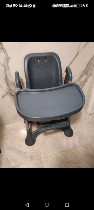 Scaun de masa pentru bebeluși și olita