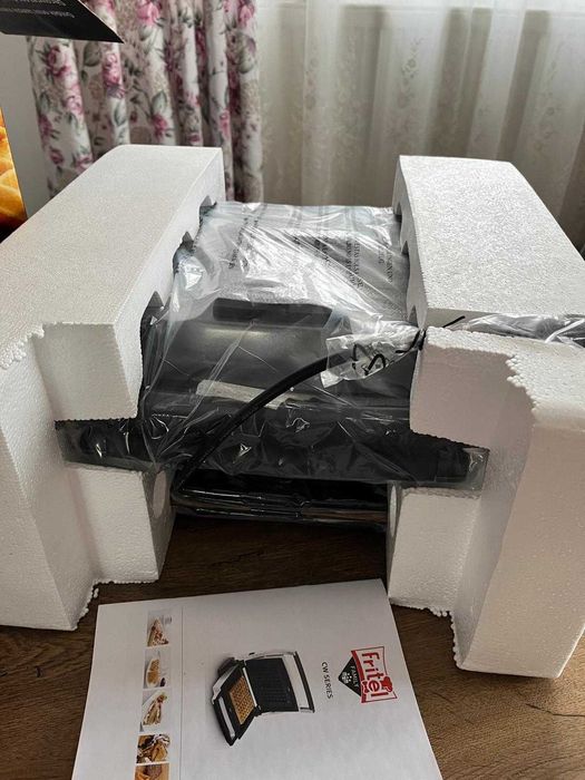 Aparat de vafe combinat Fritel CW2438 4x7