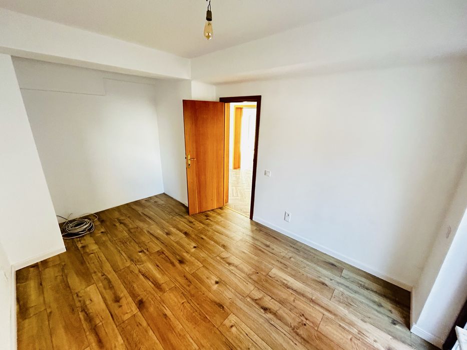 Casa de Inchiriat Ion Mihalache/Aviatorilor/Arcul de Triumf