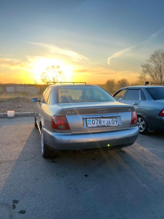 Audi A4 1995 года