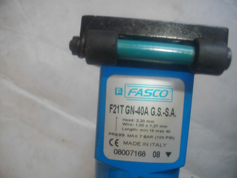 Нови пневматичен индустриален руски шмиргел Пневматичен такер РАЗЛИЧНИ