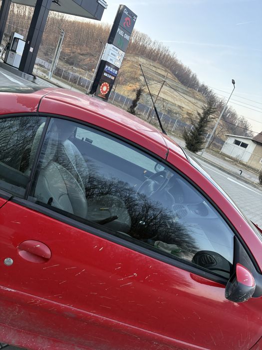 Vând Peugeot 206 cc