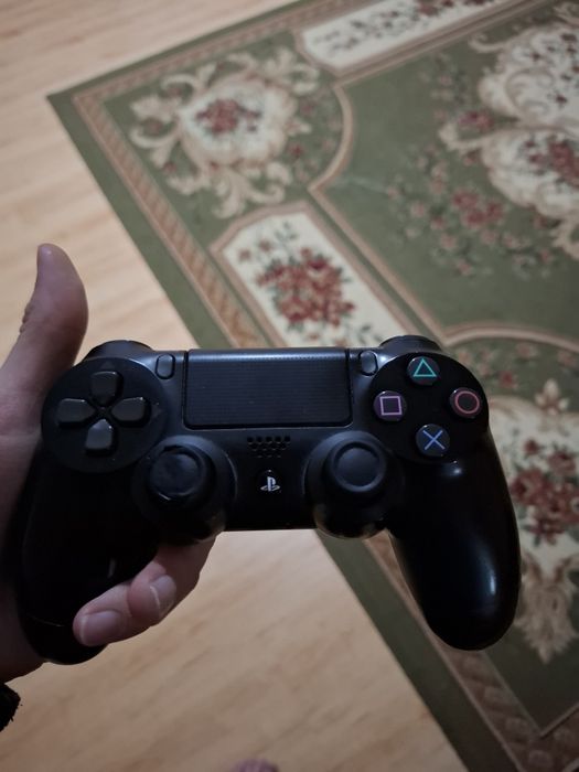 Продам ps4 джостик