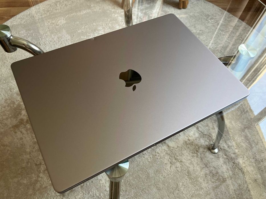 Macbook Pro M1 Pro 16" 2021 (16GB RAM, 1TB SSD)