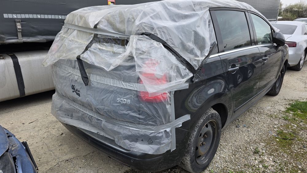 Peugeot 5008 1.2i SST 2016 На части.