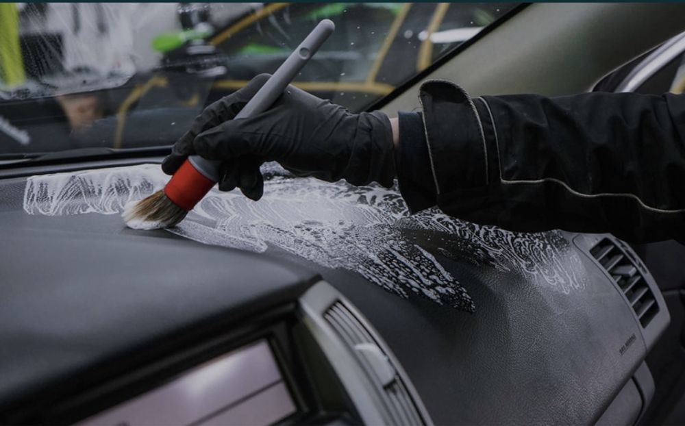 Профессиональная химчистка авто