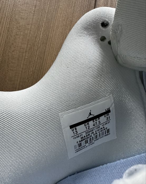 Jordan 4 Retro Mid Pure Money Silver Leather