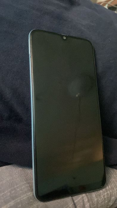 Продаю срочно телефон