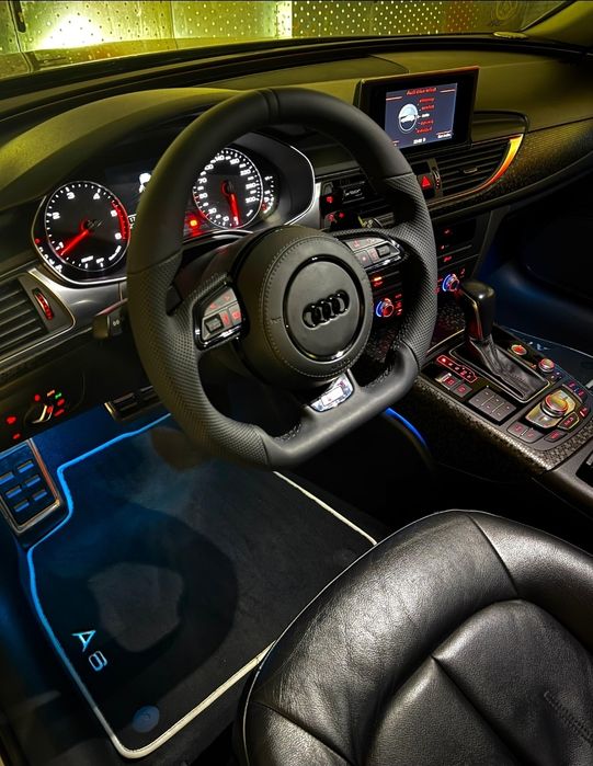 Volan Audi Teșit S-Line Audi A1 A3 A4 A5 A6 A7 A8 R8 Q3 Q5 Q7 TT Piele Nappa + Perforată, Padele și Airbag