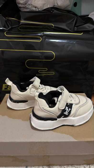 Детское обувьиии