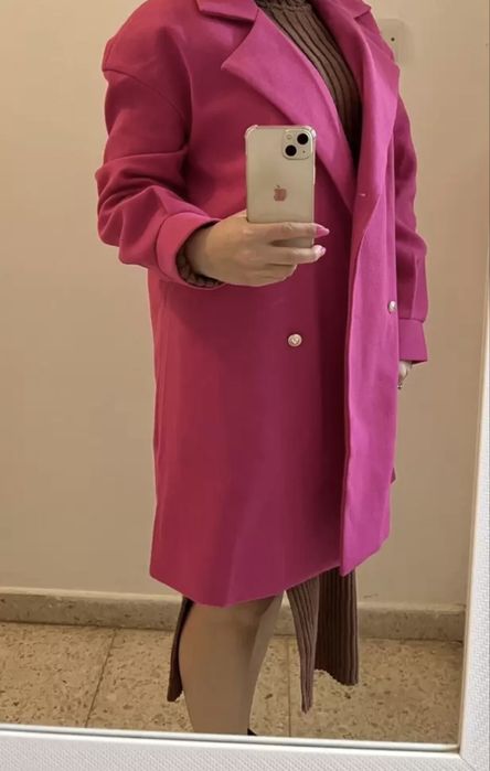 Розово палто.