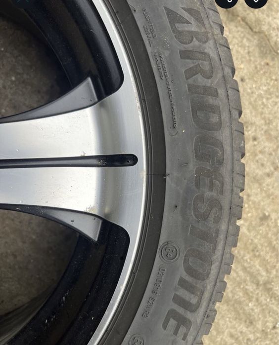 Зимни гуми Bridgestone с джанти