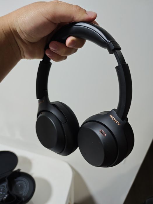 Наушники Sony WH-1000XM4