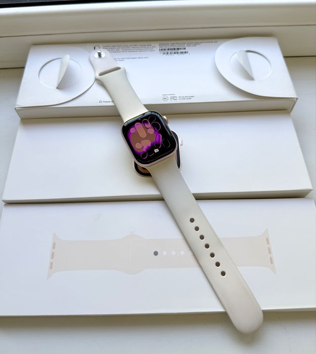 Apple iWatch 10 Gold 42mm 100%