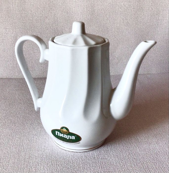 Посуда красивая, нужная.