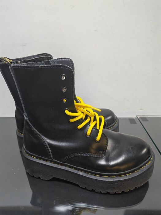 Dr. Martens Jason III