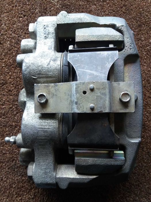 Суппорта передние Газель, УАЗ Хантер, Патриот Оригинал новые