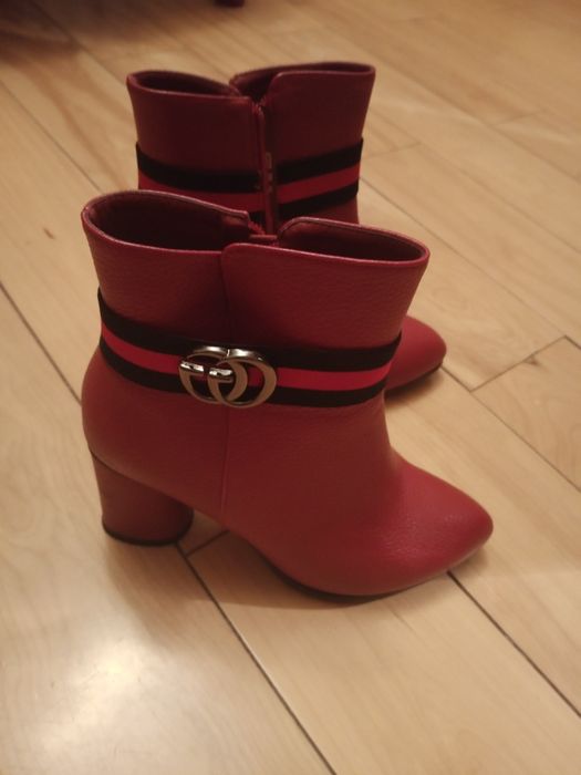 Продам ботильоны осень 38 размер