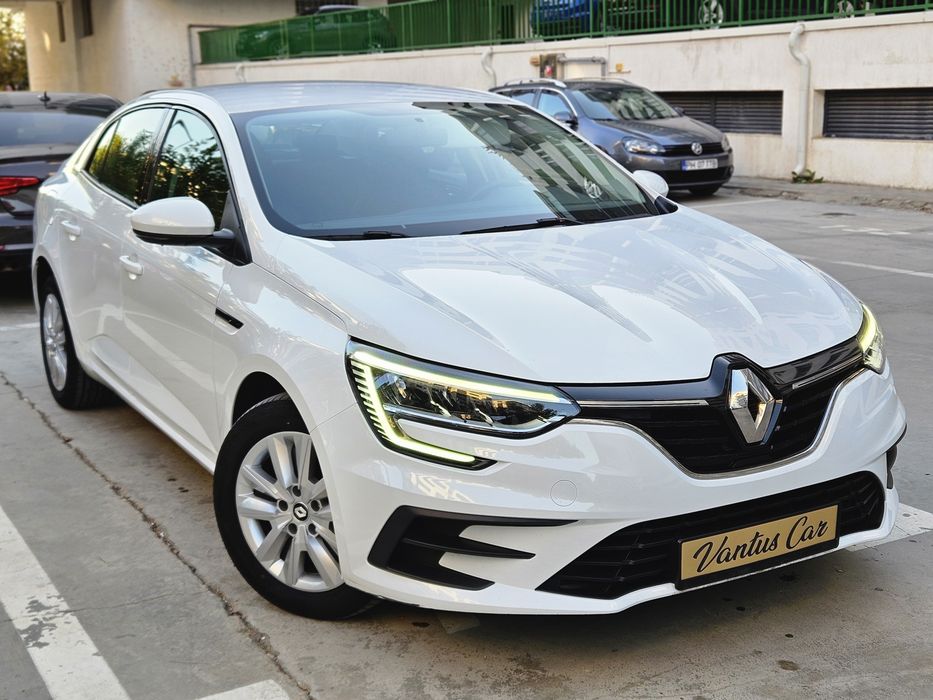 RENAULT Megane 2021 — imagine 2