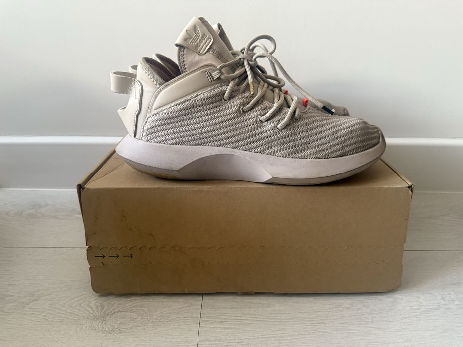 Кроссовки Adidas