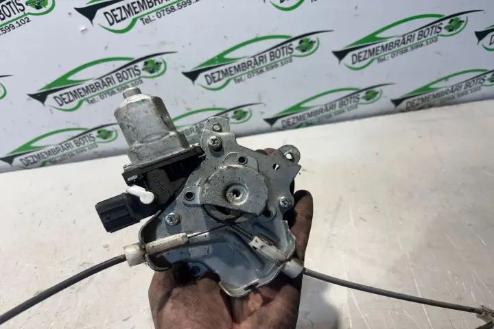 Macara geam fata stanga electrica MR991 831 Mitsubishi Lancer 2001