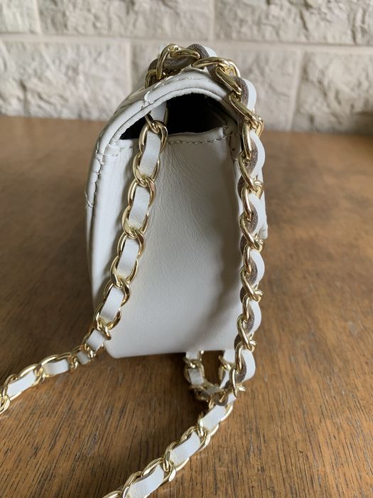 Чисто нова чанта естествена кожа