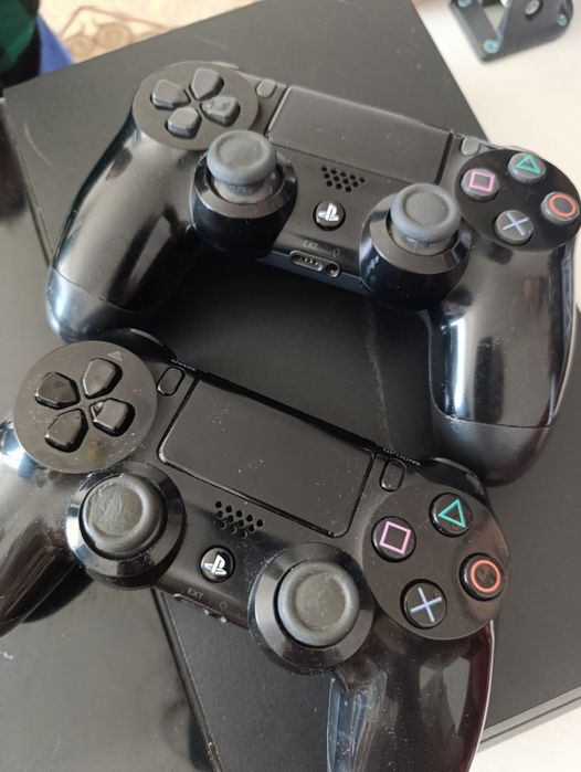 Продам playstation 4