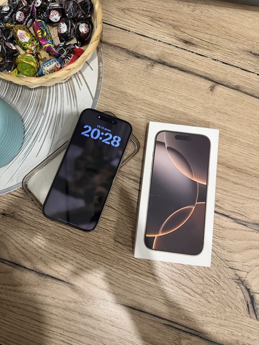 Iphone 16 pro продам