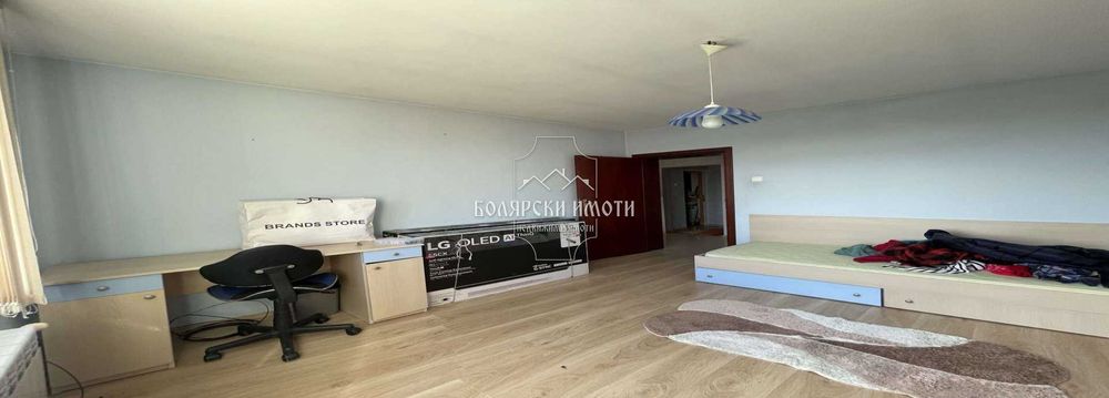 Етаж от къща в с. Първомайци