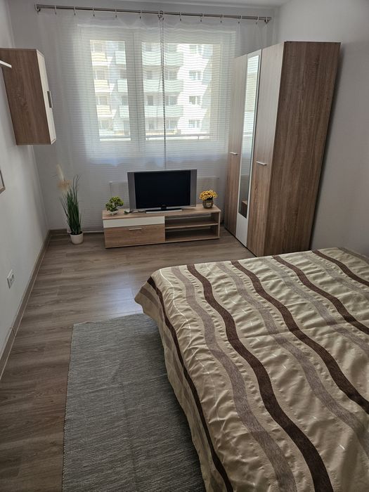 Închiriez apartament 2 camere