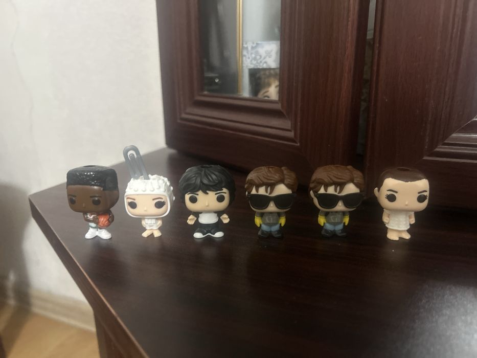 Kinder joy stranger things