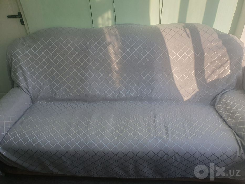 Sotiladi Yumshoq divan b/u