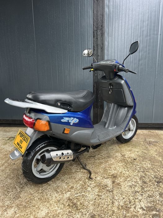 Vand 3 scutere 50cc inmatriculate