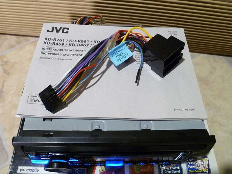 JVC KD-R462 USB / AUX / CD / Radio