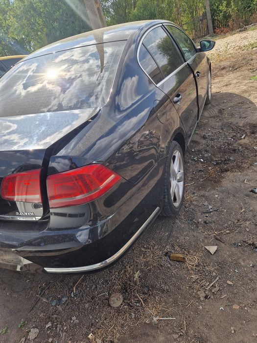 Dezmembrez Passat b7