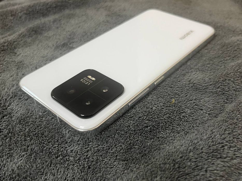 Xiaomi 13 global в идеальном состоянии