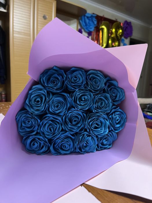 Букет из атласных роз