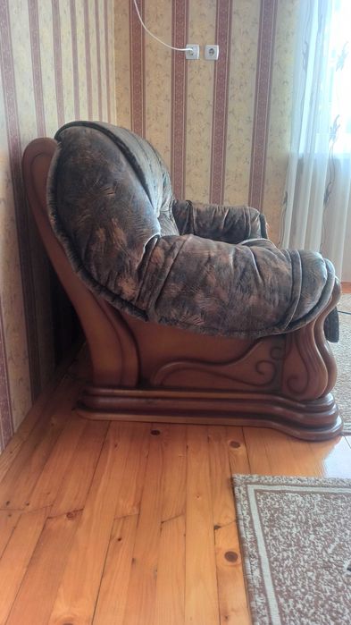 Холна гарнитура +тв шкаф Диван тройка,двойка, фотьойл и тв шкаф. Масив