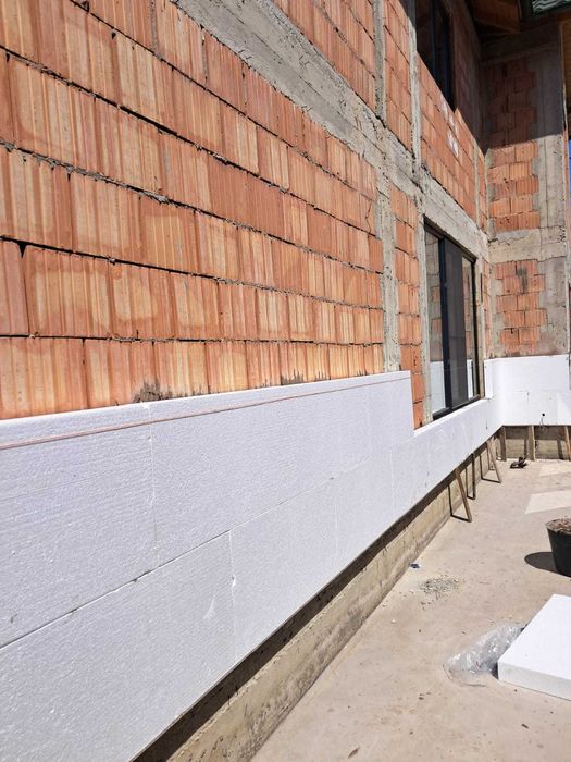 Amenajari interioare-exterioare