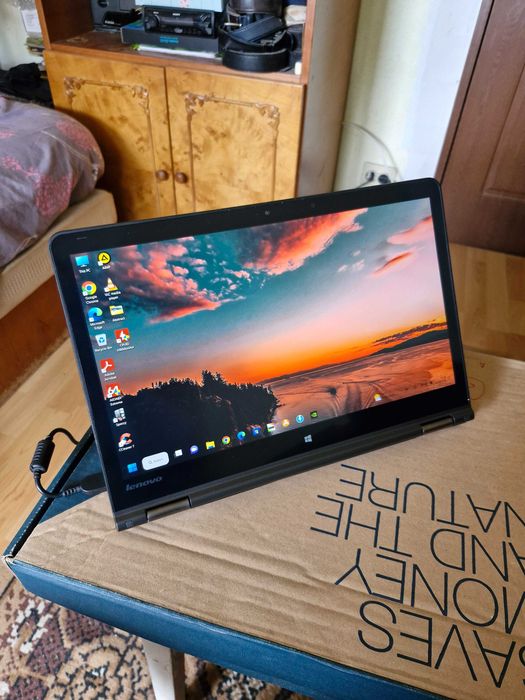 Laptop/Tableta Lenovo Yoga 14-Touch FHD IPS-i7-8 GB-SSD 256 GB-WIN 11