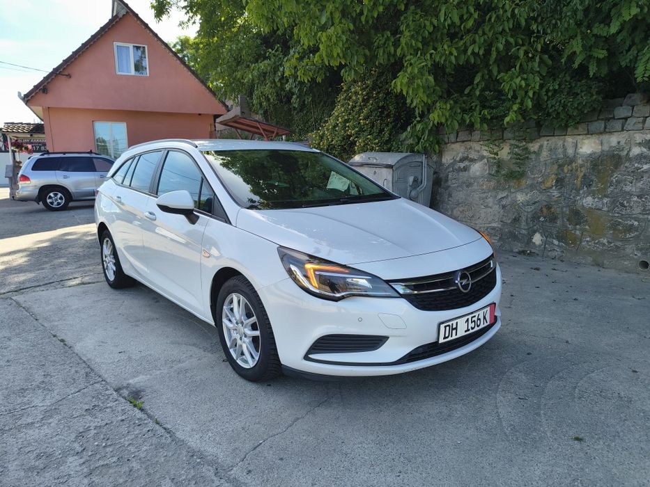 Opel Astra K 1.6 TDCI  Euro 6  Editie Sport Tourer