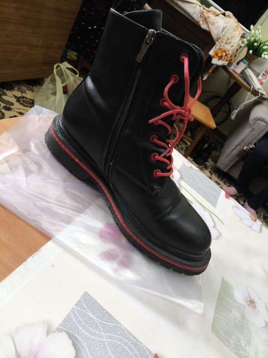 Продам ботинки  в хорошем состоянии