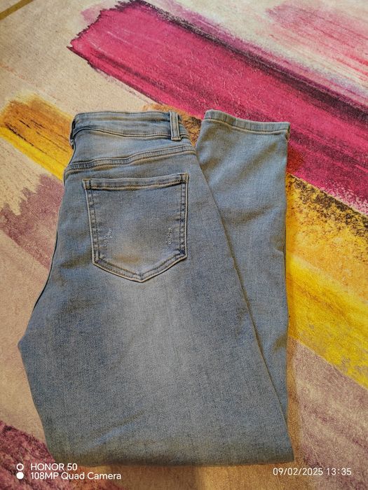 Нови дънки.     .