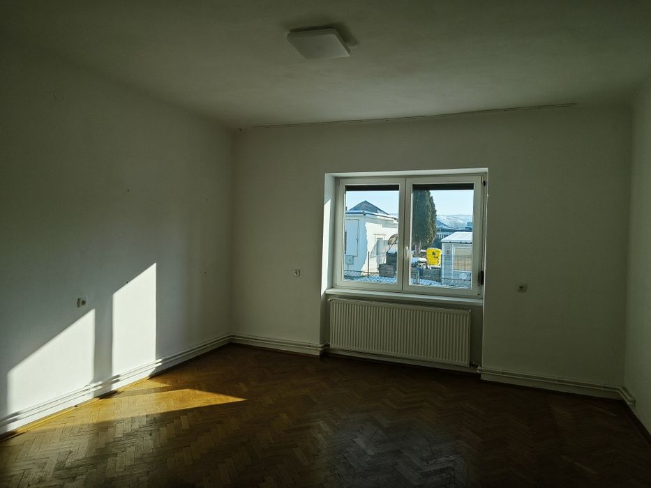 Casa de închiriat