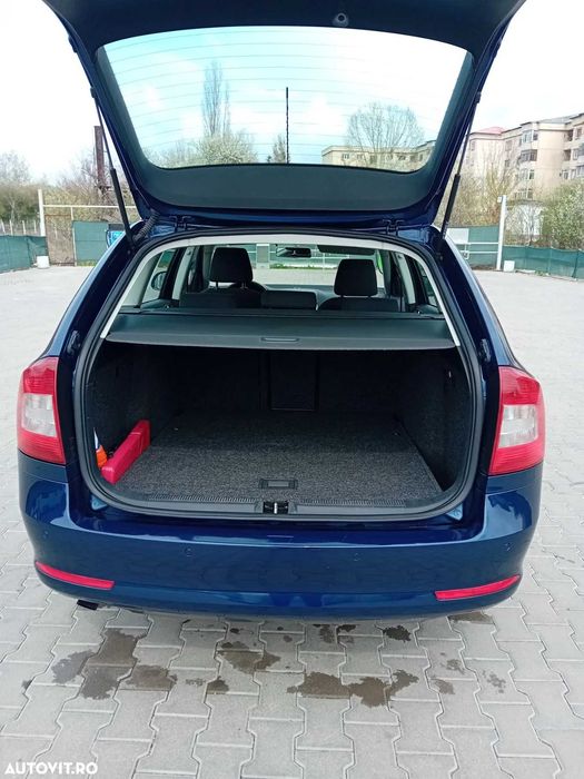 SKODA Octavia 2011 — imagine 4
